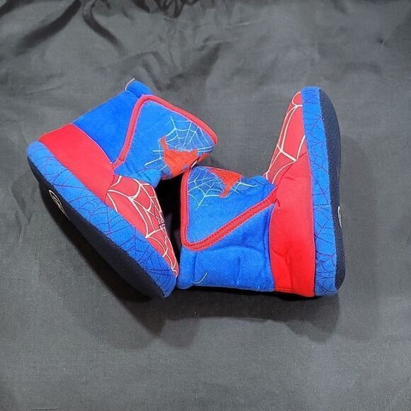 BRAND NEW MARVEL BOY'S SPIDER-MAN SLIPPER BOOTIES - Picture 6 of 13